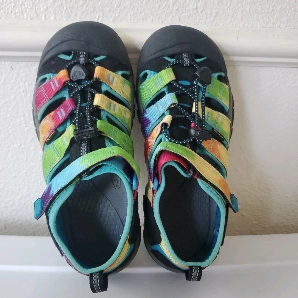 Keen Newport H2 Waterproof Sport Sandals Kids Sz 4 Trail Outdoors Closed Toe